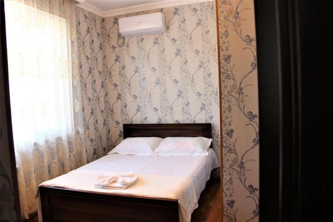 Hotel Oniks 库塔伊西 外观 照片