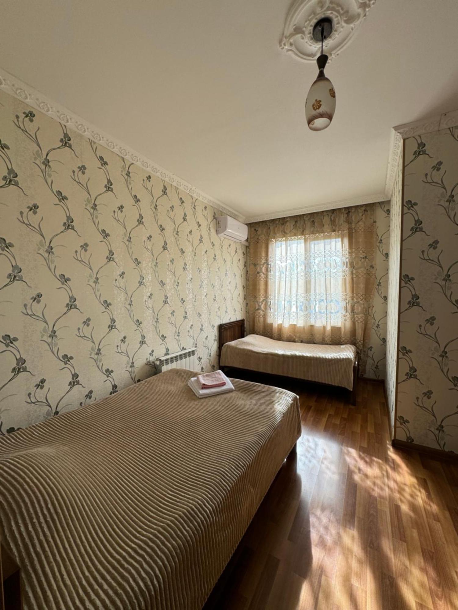 Hotel Oniks 库塔伊西 外观 照片